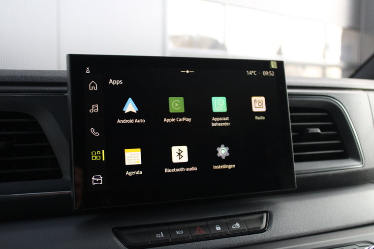Vehicle Image 30