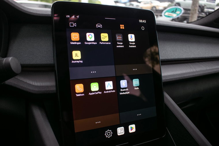 Vehicle Image 22