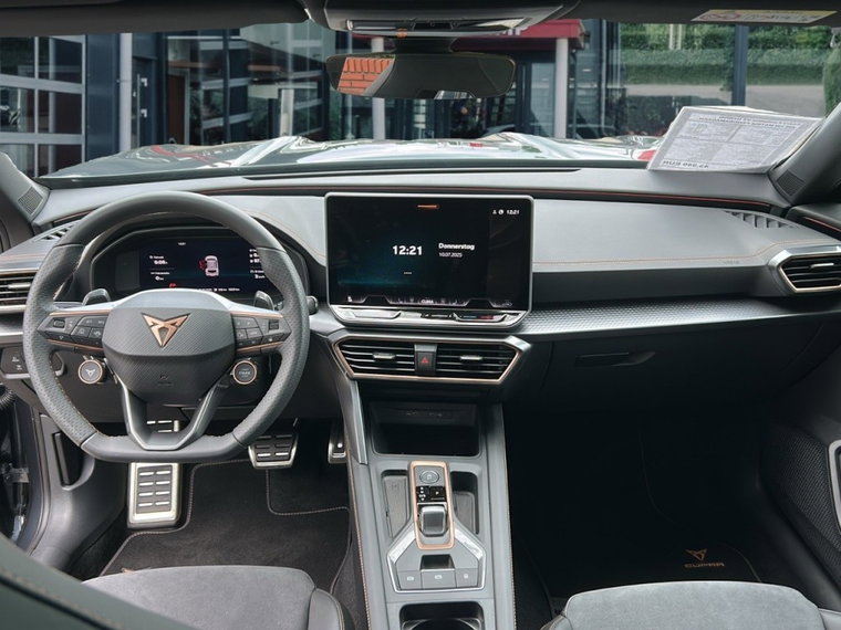 Vehicle Image 14