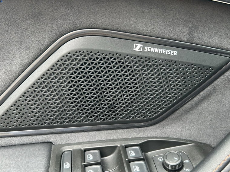 Vehicle Image 23