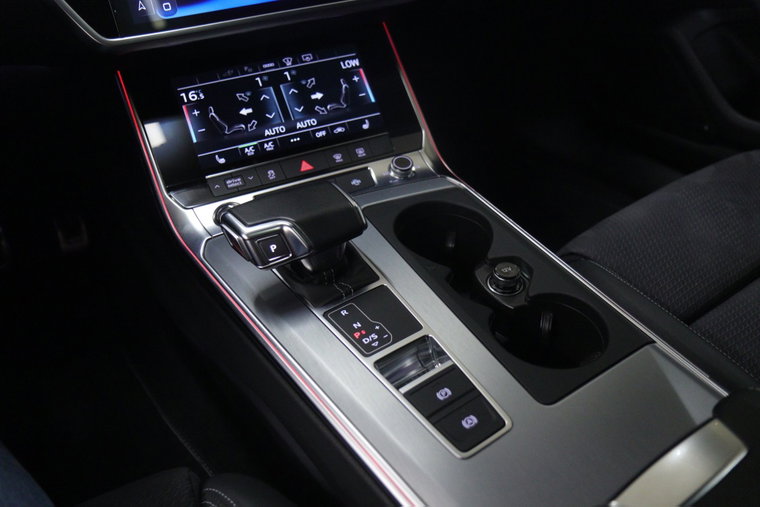 Vehicle Image 39