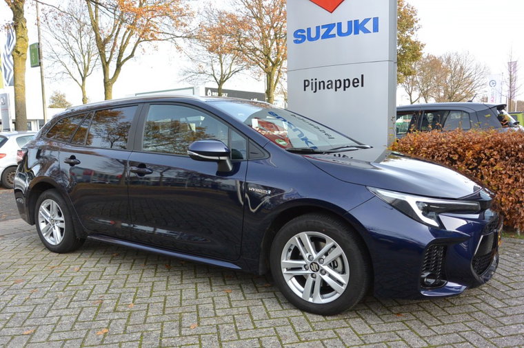 Vehicle Image 9
