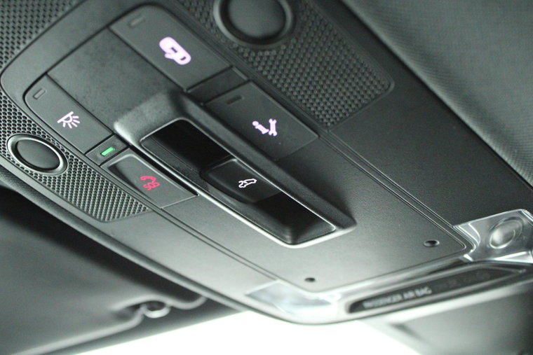 Vehicle Image 17