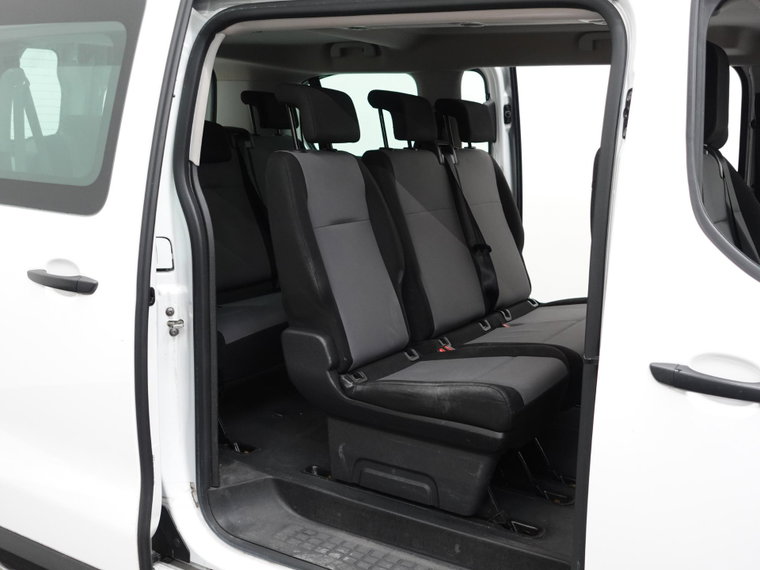 Vehicle Image 37