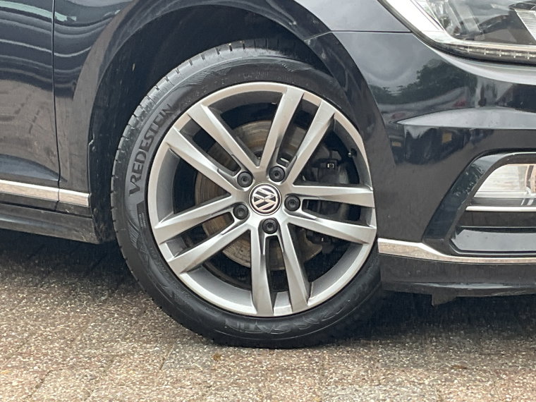 Vehicle Image 45
