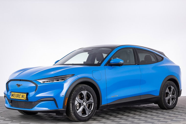 Vehicle Image 32