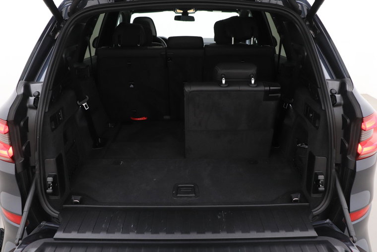 Vehicle Image 60