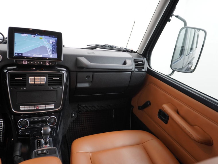 Vehicle Image 24
