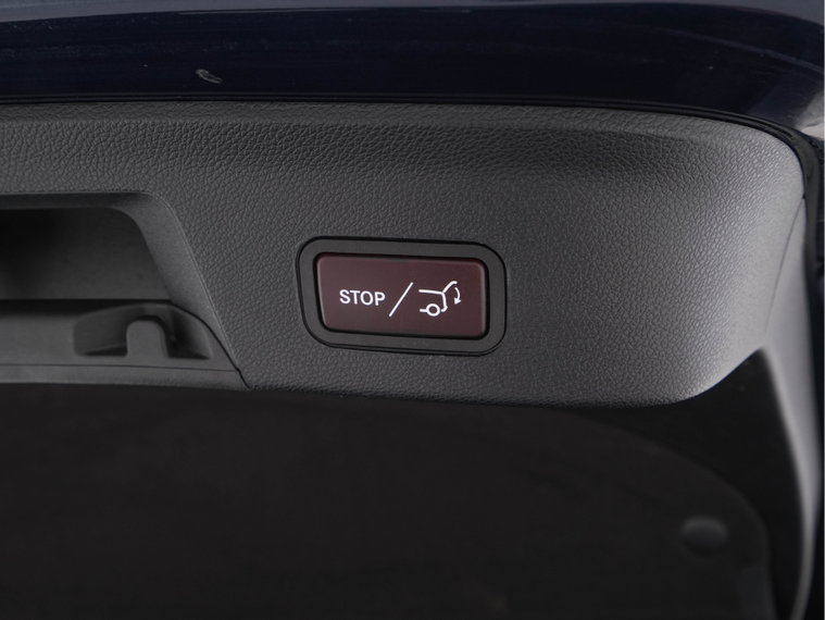 Vehicle Image 29