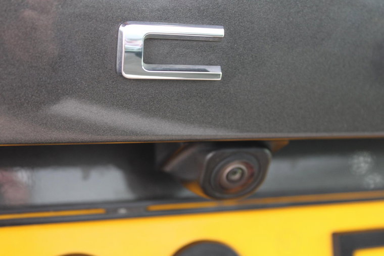 Vehicle Image 30