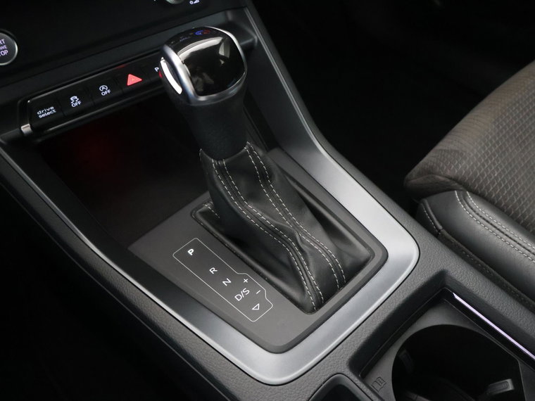 Vehicle Image 48