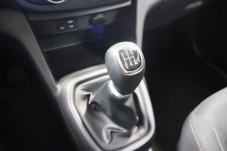 Vehicle Image 28