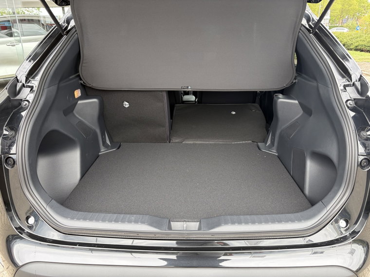 Vehicle Image 32