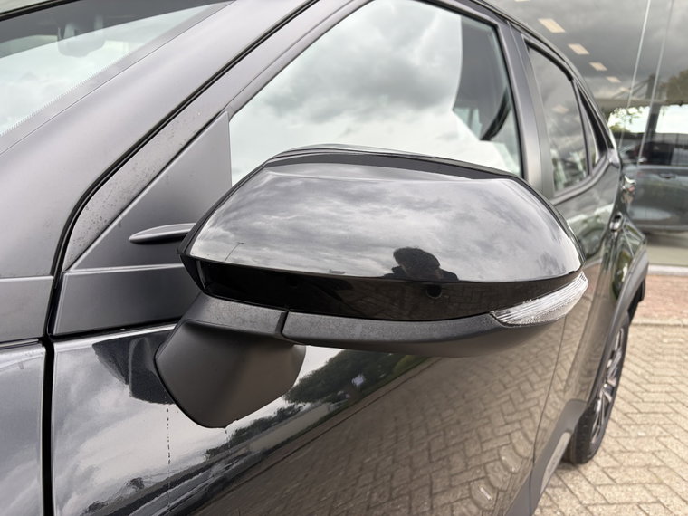 Vehicle Image 35