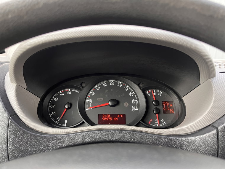 Vehicle Image 12