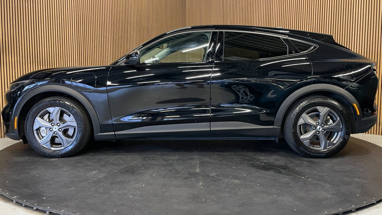 Vehicle Image 31