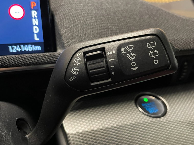 Vehicle Image 43