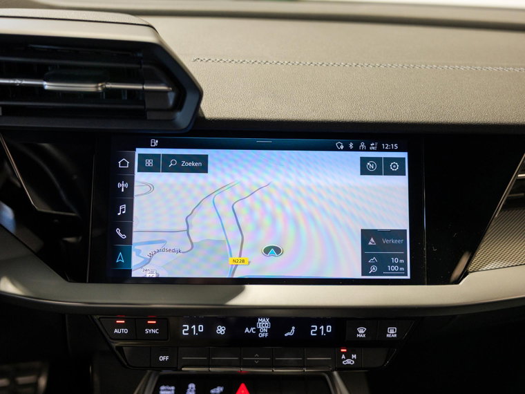 Vehicle Image 30