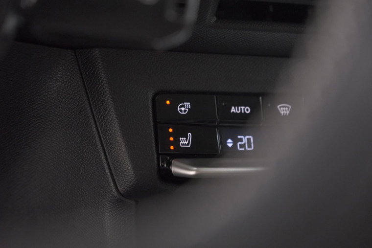 Vehicle Image 33