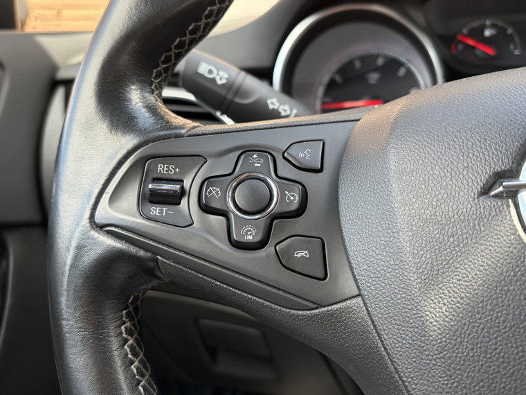 Vehicle Image 26