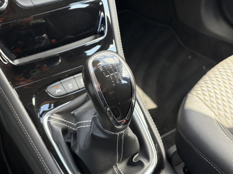 Vehicle Image 33