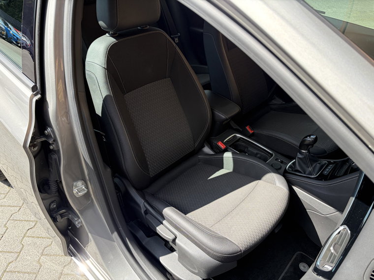 Vehicle Image 45