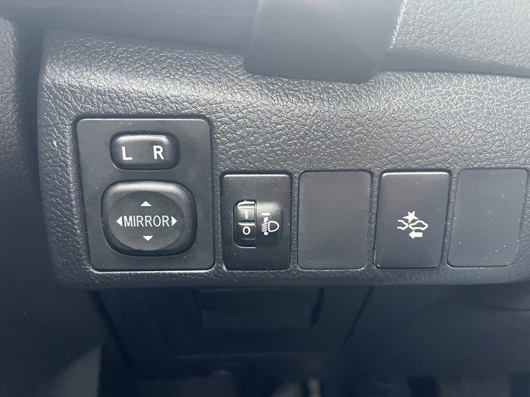 Vehicle Image 32
