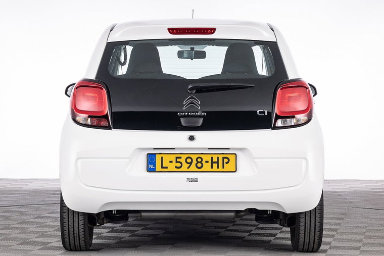 Vehicle Image 18
