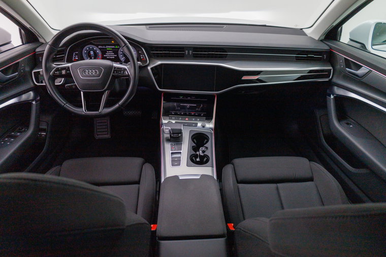 Vehicle Image 13