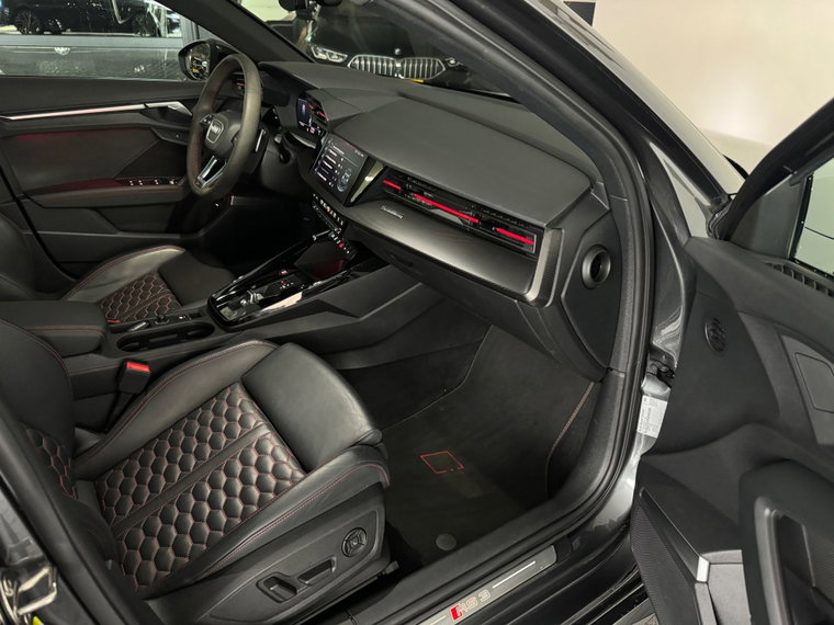 Vehicle Image 45