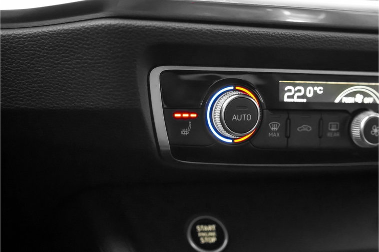 Vehicle Image 26