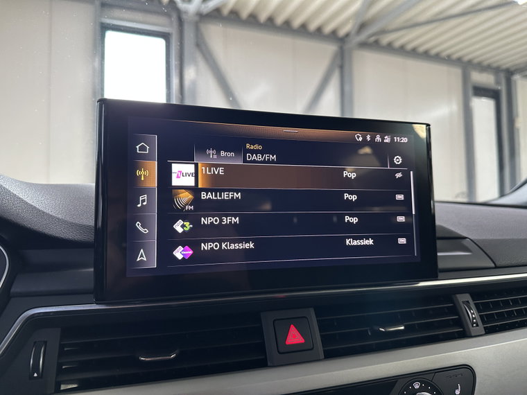 Vehicle Image 22