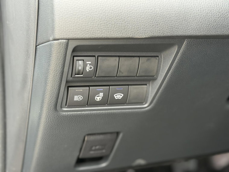 Vehicle Image 22