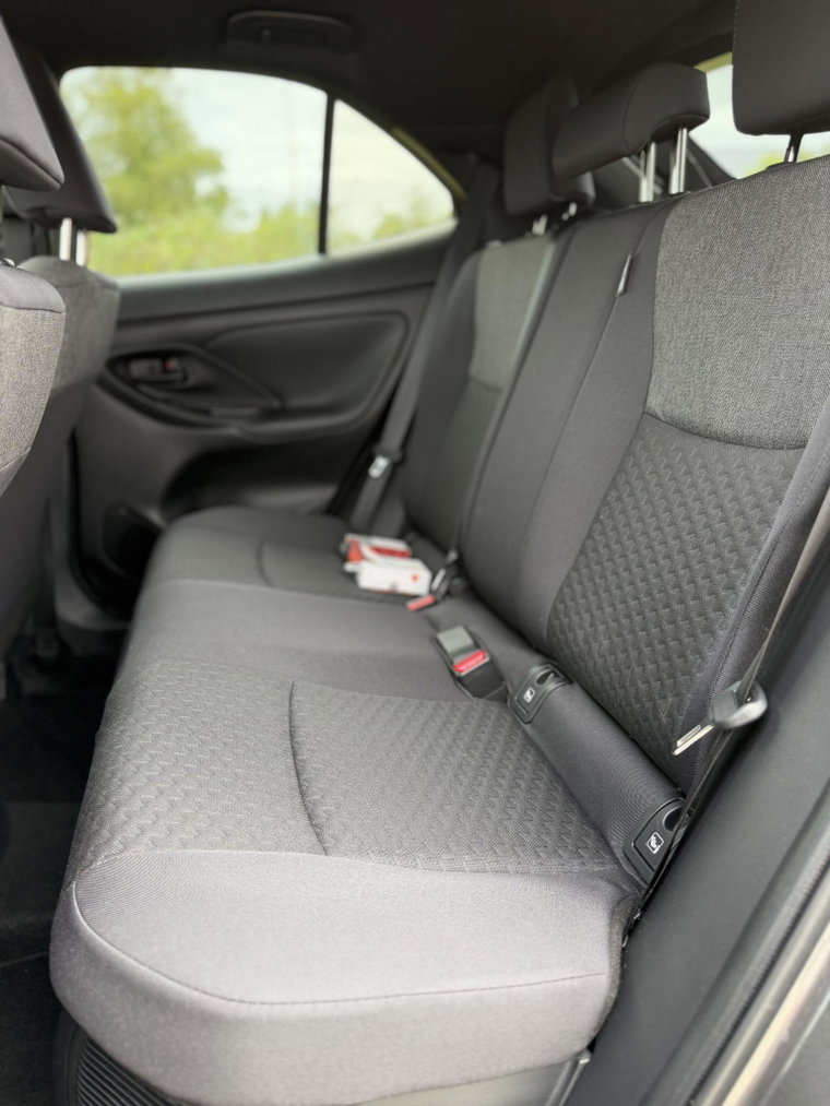 Vehicle Image 23