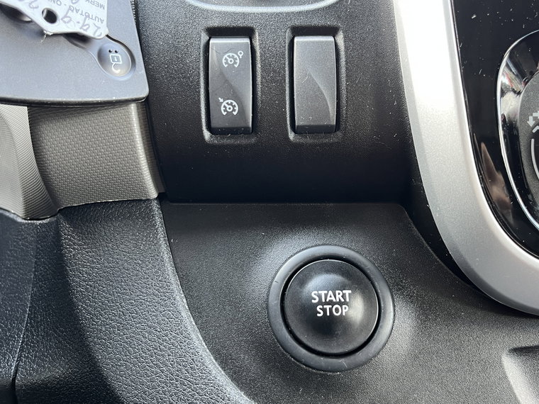Vehicle Image 28