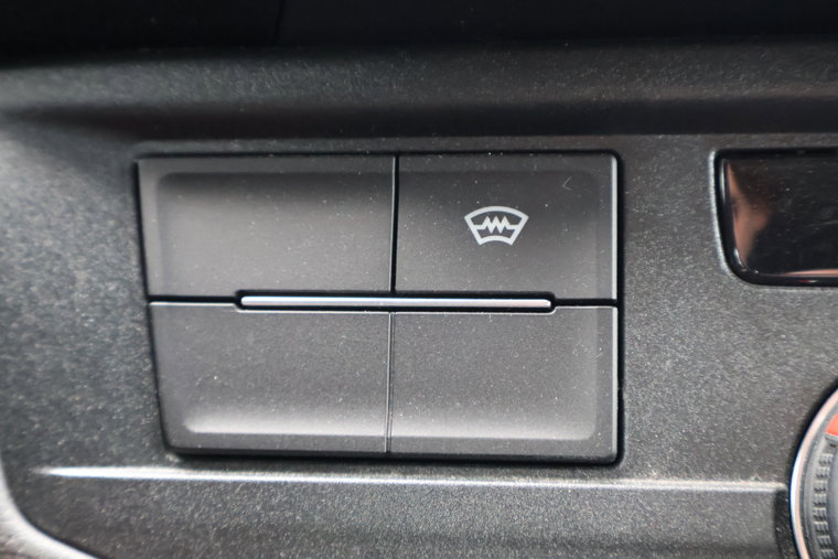Vehicle Image 28