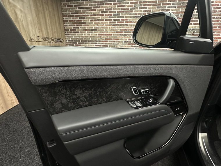 Vehicle Image 39