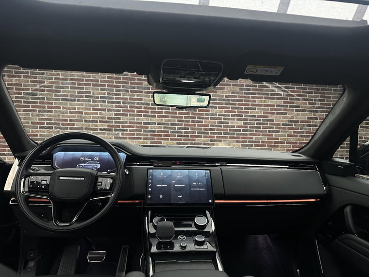 Vehicle Image 42