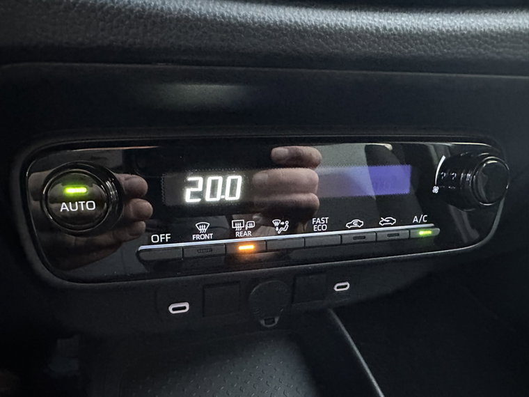 Vehicle Image 23