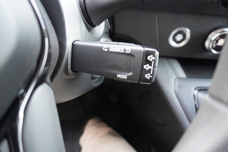 Vehicle Image 28