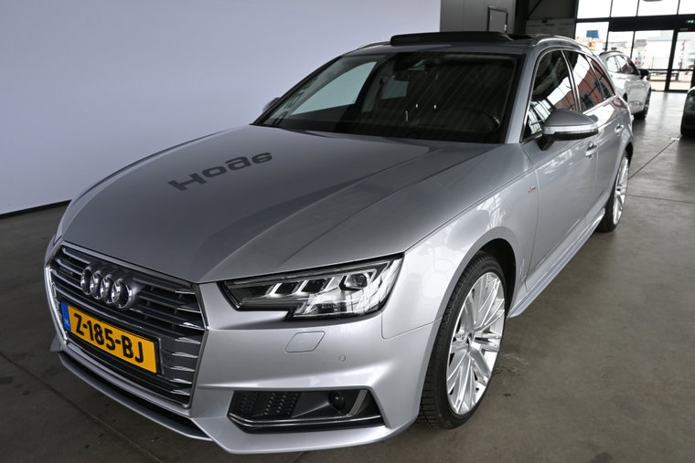 Vehicle Image 13