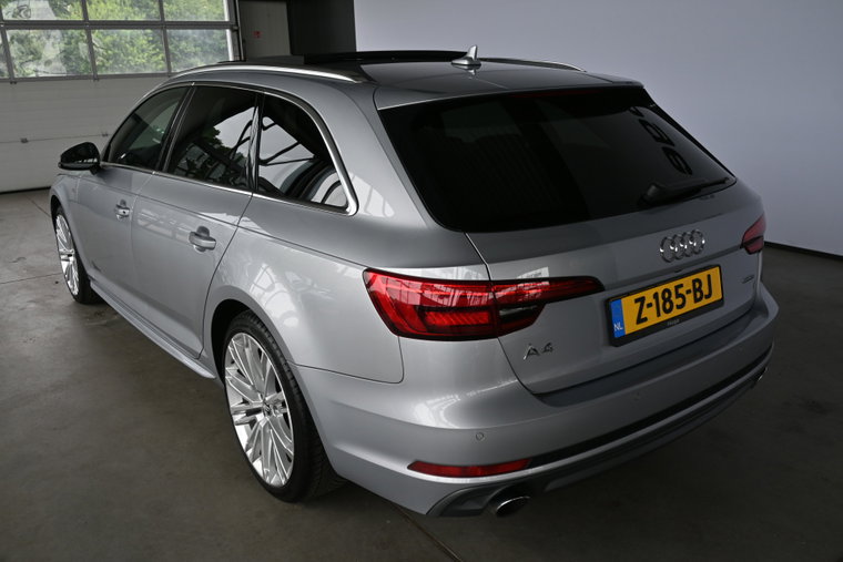 Vehicle Image 14