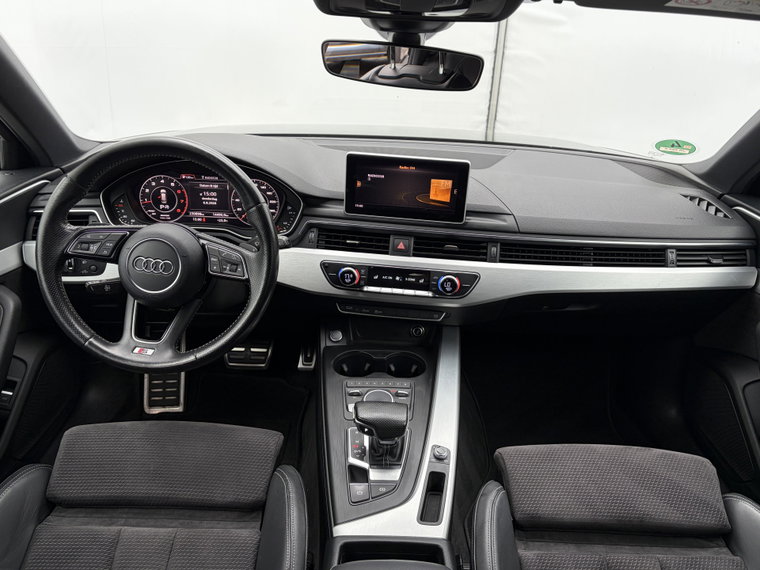Vehicle Image 23