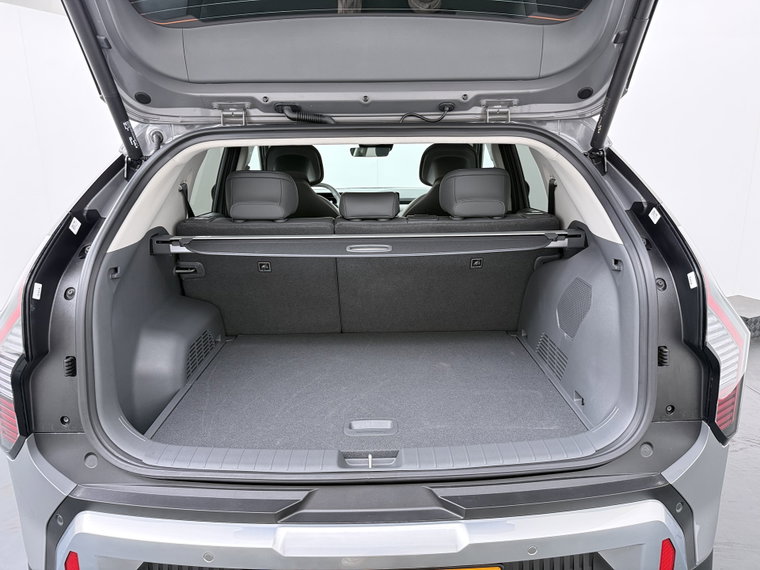 Vehicle Image 38