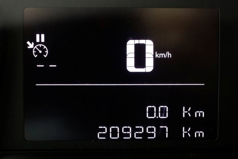 Vehicle Image 17