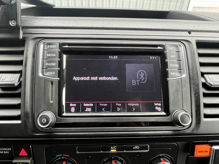 Vehicle Image 38