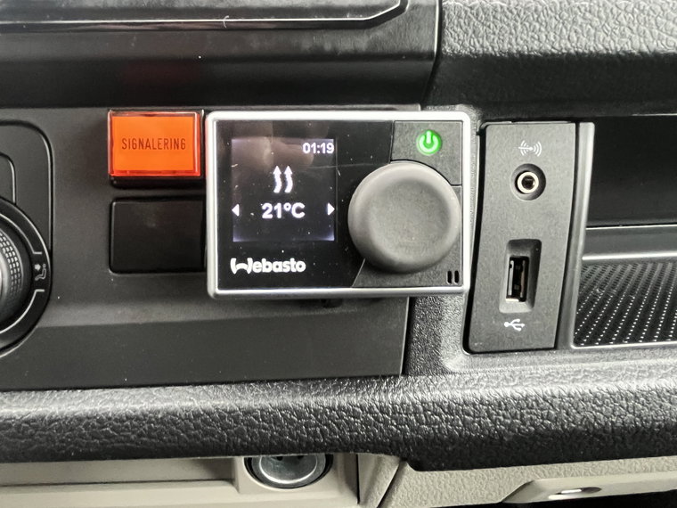 Vehicle Image 42