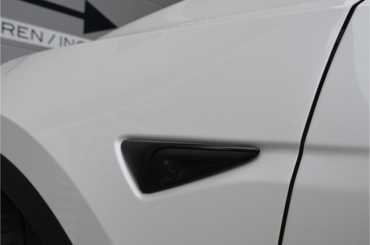 Vehicle Image 32