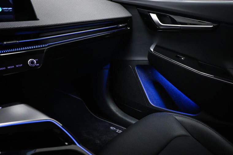 Vehicle Image 37