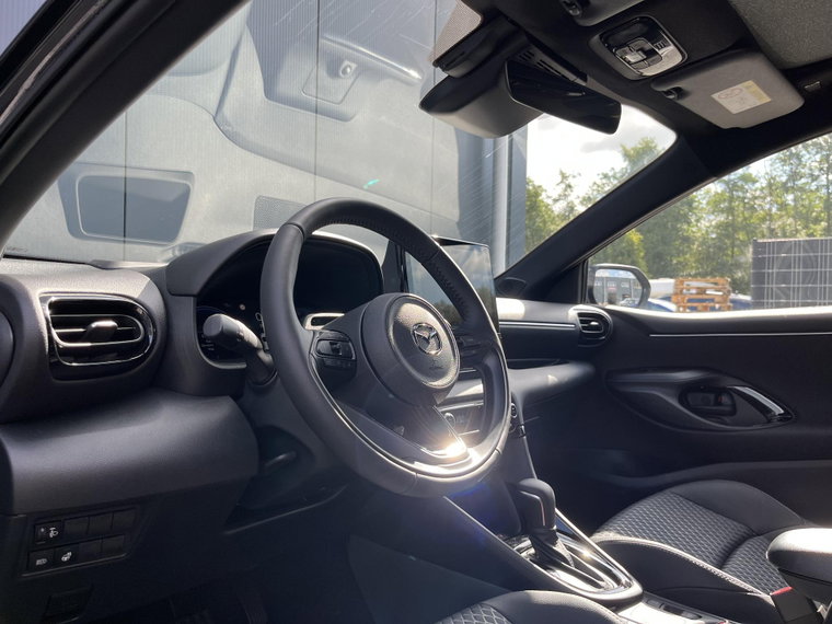Vehicle Image 18